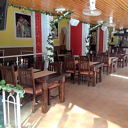 达母拉塔斯优雅公寓酒店