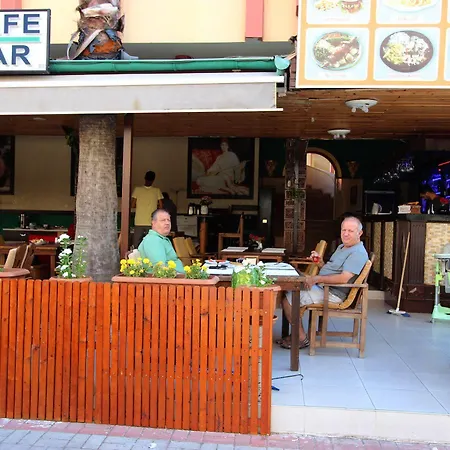 Damlatas Elegant アパートホテル 3*